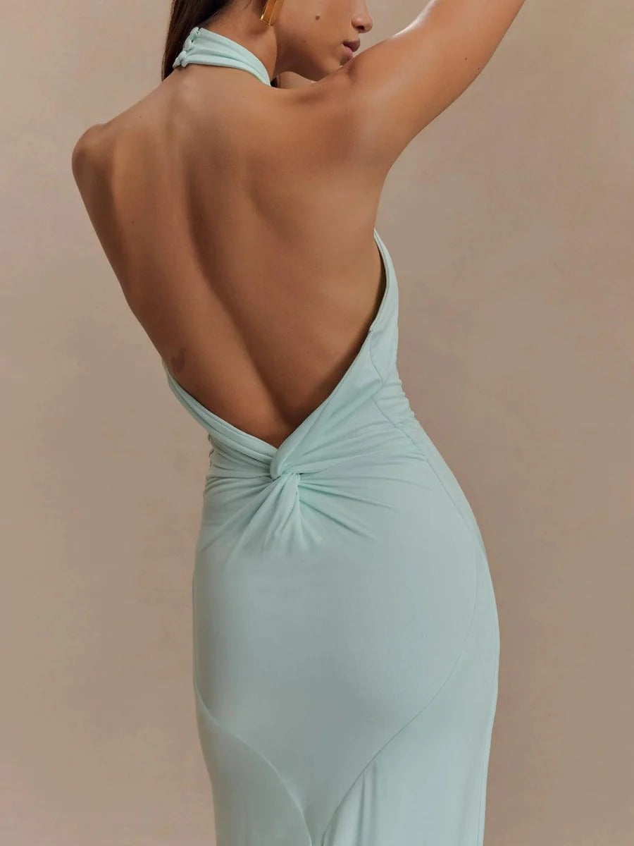 Malia Halter Curve Dress – Elegance that seduces