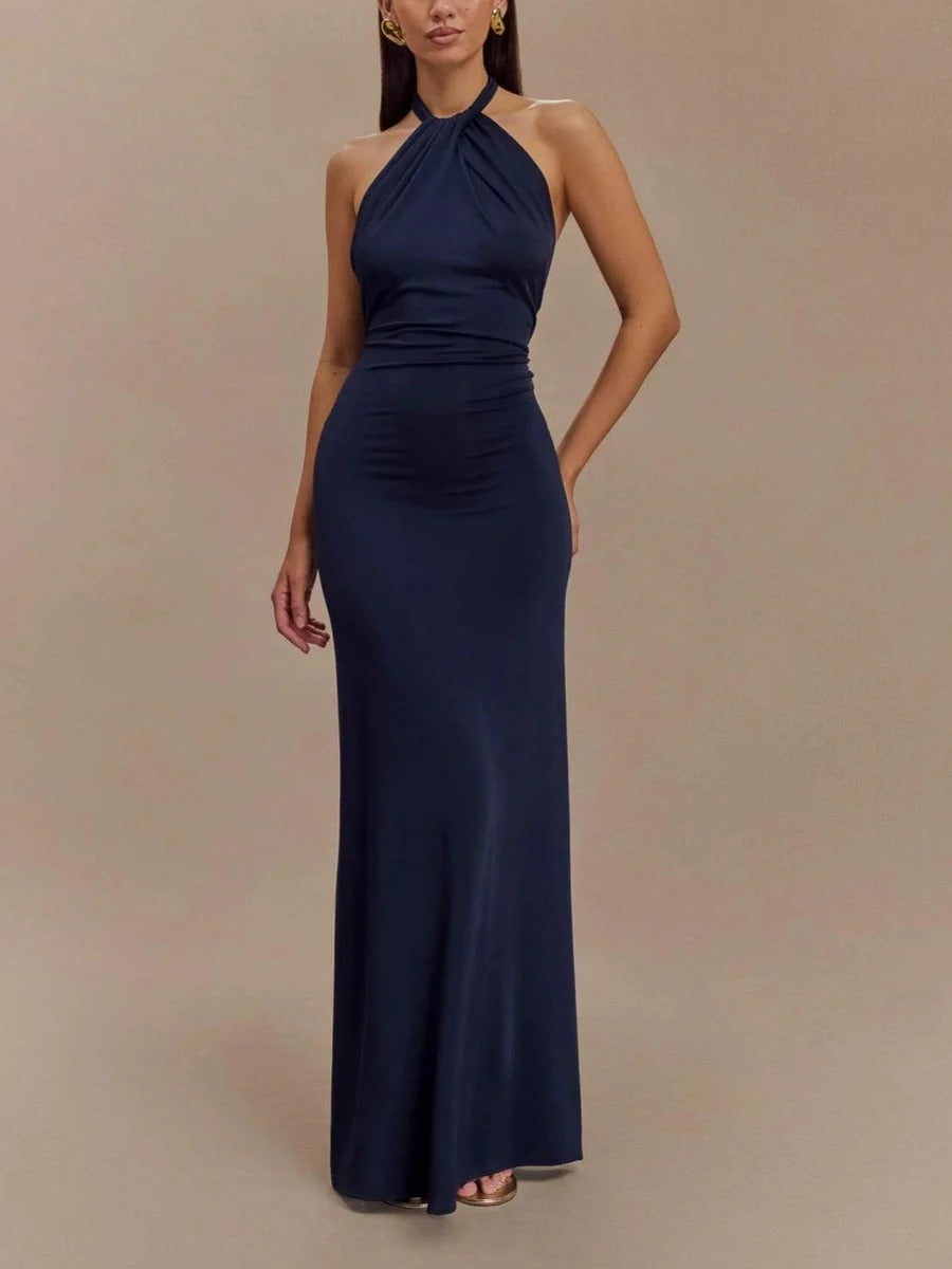 Malia Halter Curve Dress – Elegance that seduces