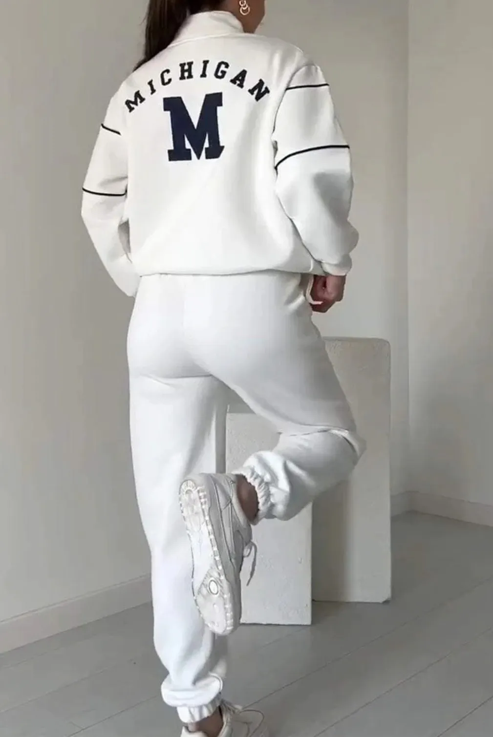 Lucia – Chic Two-Piece