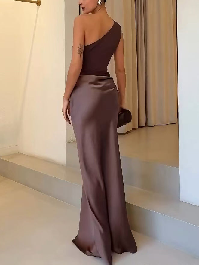 Elegant One Shoulder Neck Pleated Maxi Dress