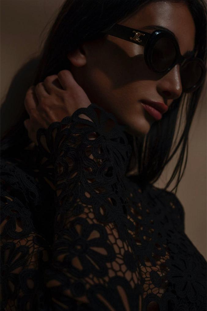 Lena – Elegant Floral Mesh Knit Set